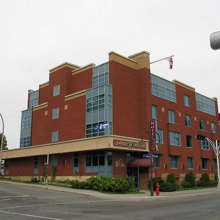 Auberge De La Gare Гатино Екстериор снимка